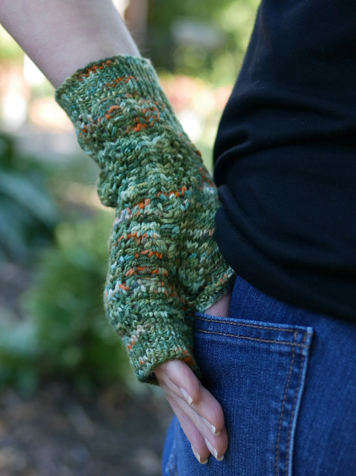 Anaconda Mitts <br/><small>knitting pattern</small>