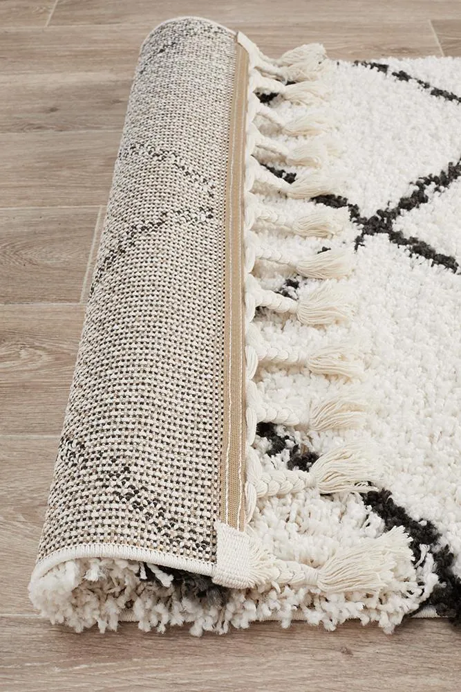 Bella Black & Cream Fringed Runner Rug