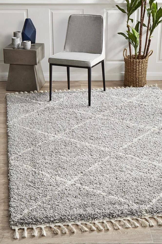 Bella Silver Fringed Rug-200X290 CM