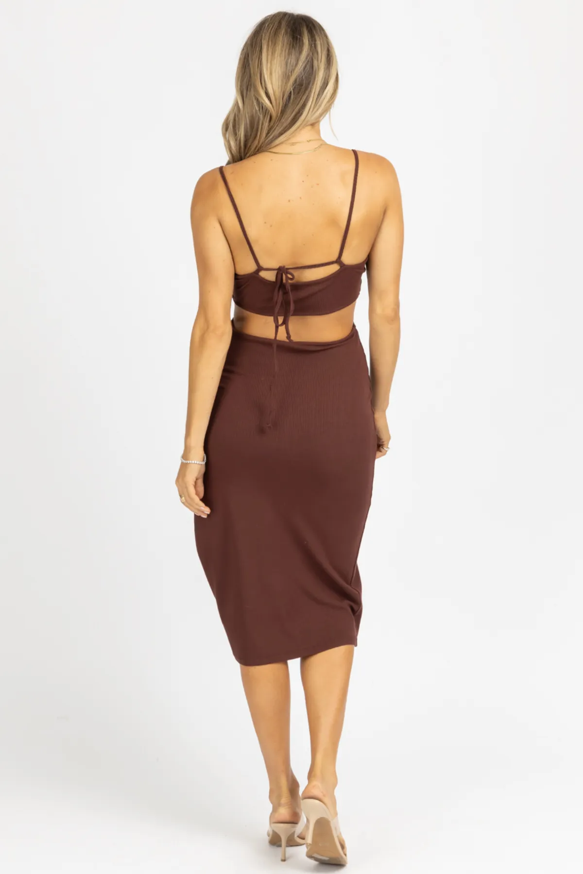 CHOCOLATE O-RING LENNON MIDI DRESS