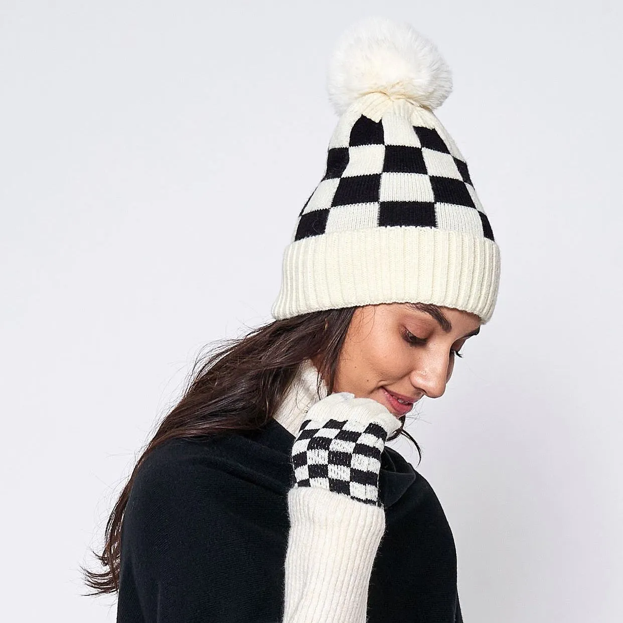 Fashion Week Checkered Cozy Gloves