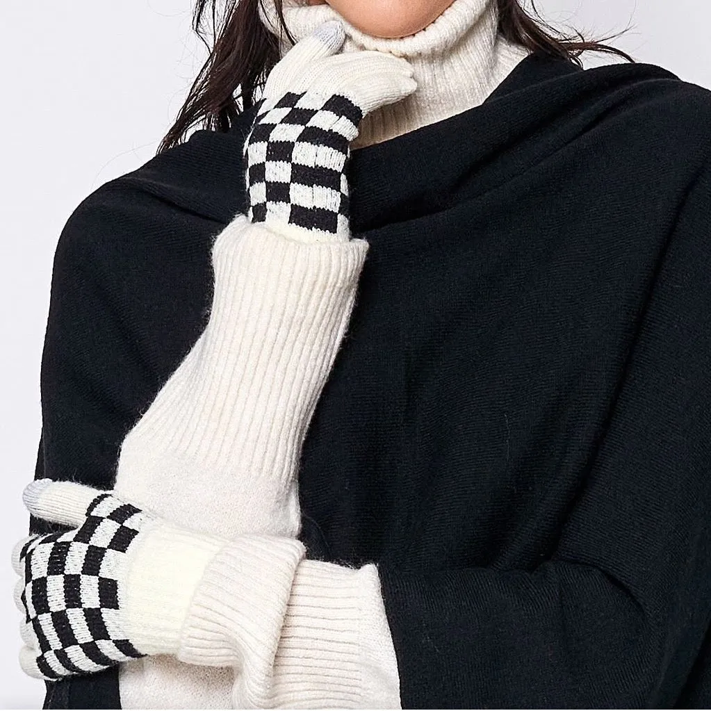 Fashion Week Checkered Cozy Gloves