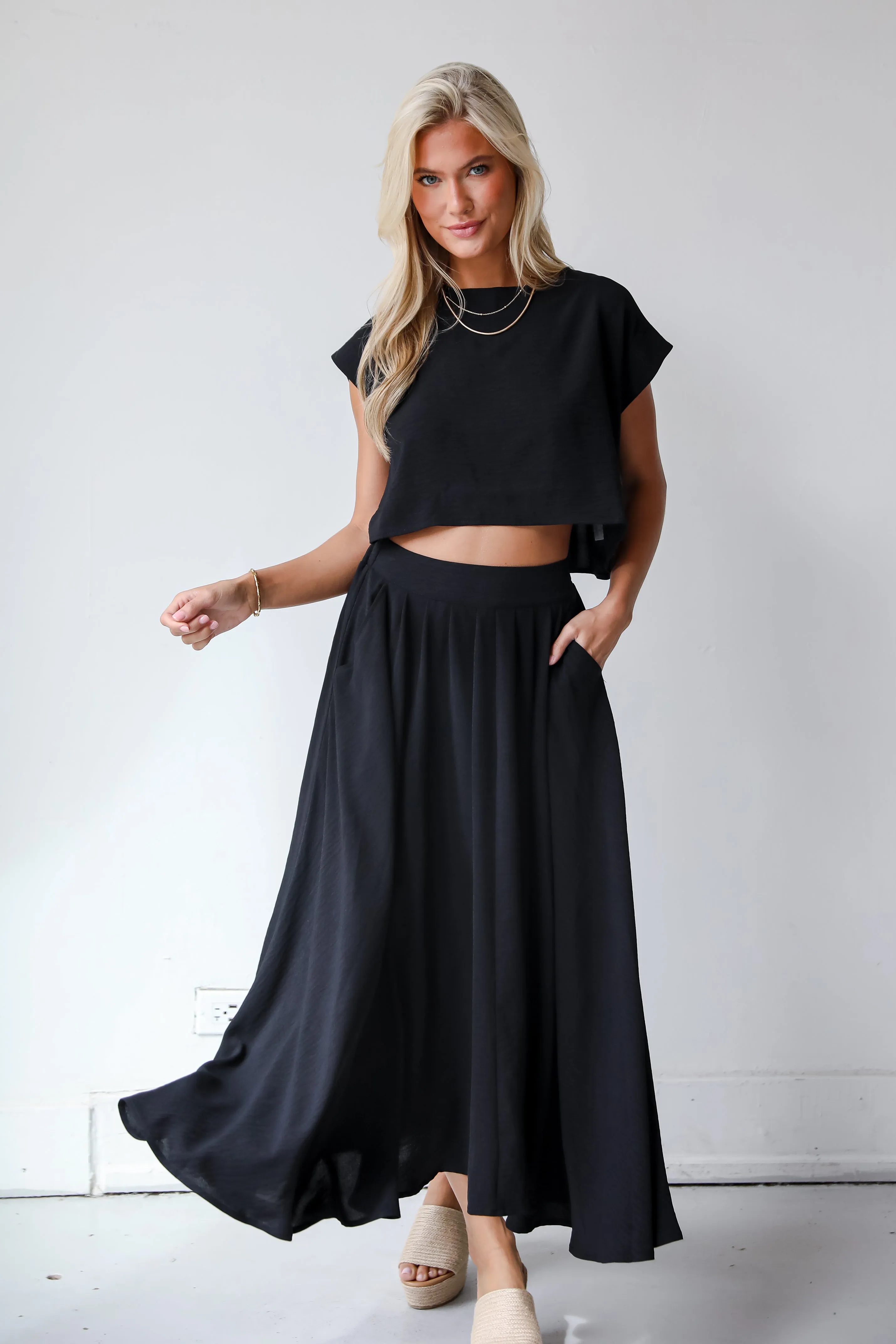 FINAL SALE - Effortless Escape Black Cropped Blouse - DU DEAL