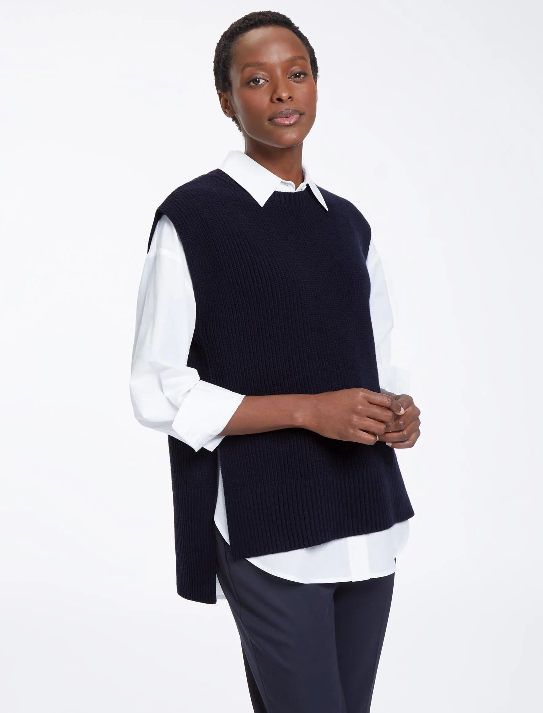 Janice Wool Round Neck Sleeveless Jumper - Navy