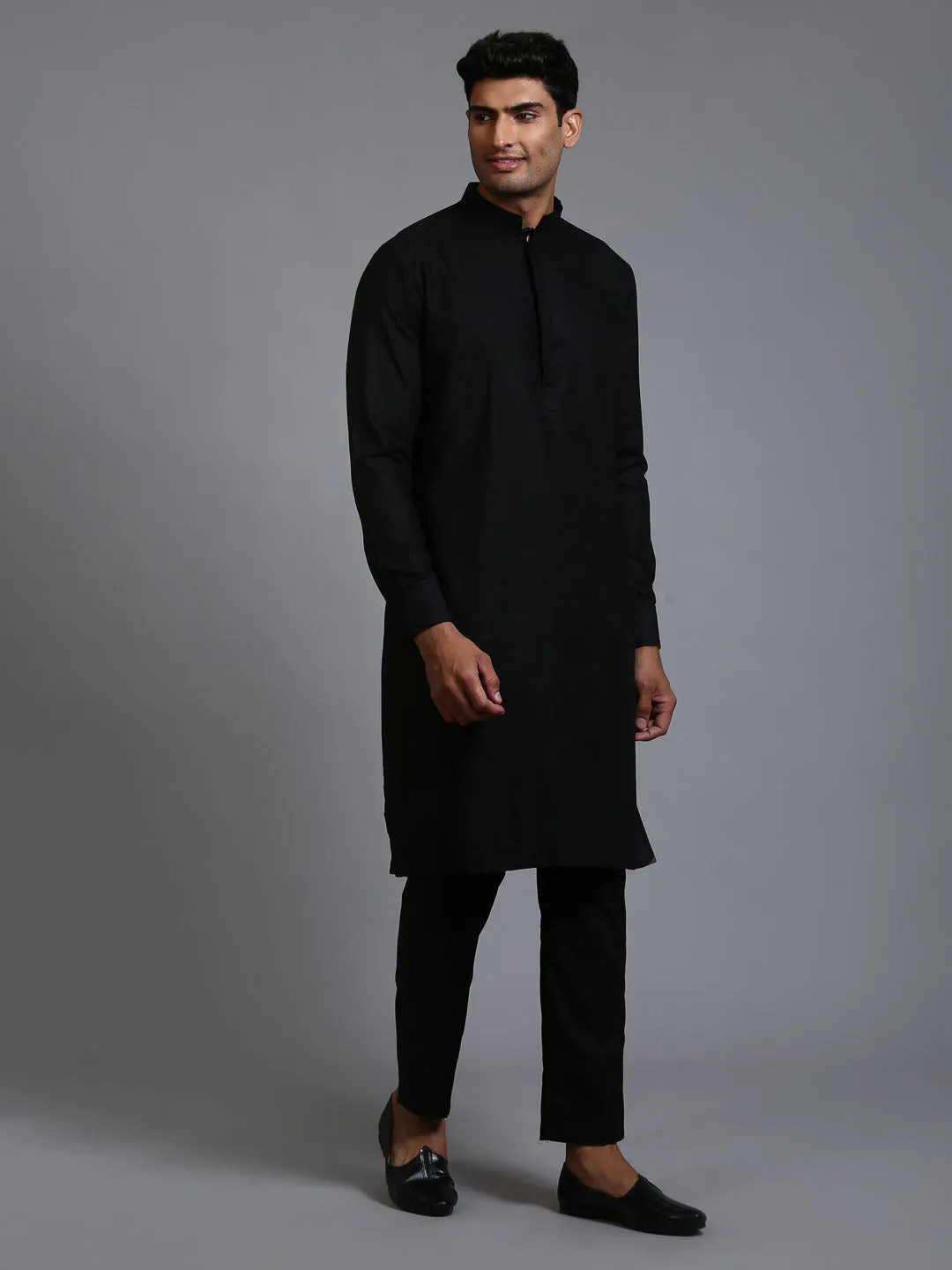 Jashvi Men's Black Cotton Blend Kurta and Pant Set