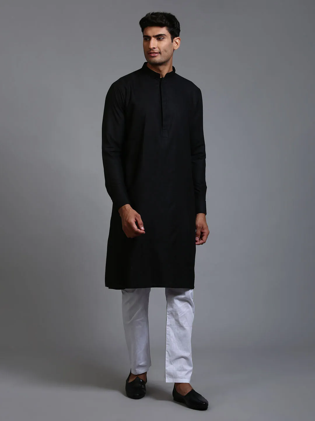 Jashvi Men's Black Cotton Blend Kurta Pyjama Set