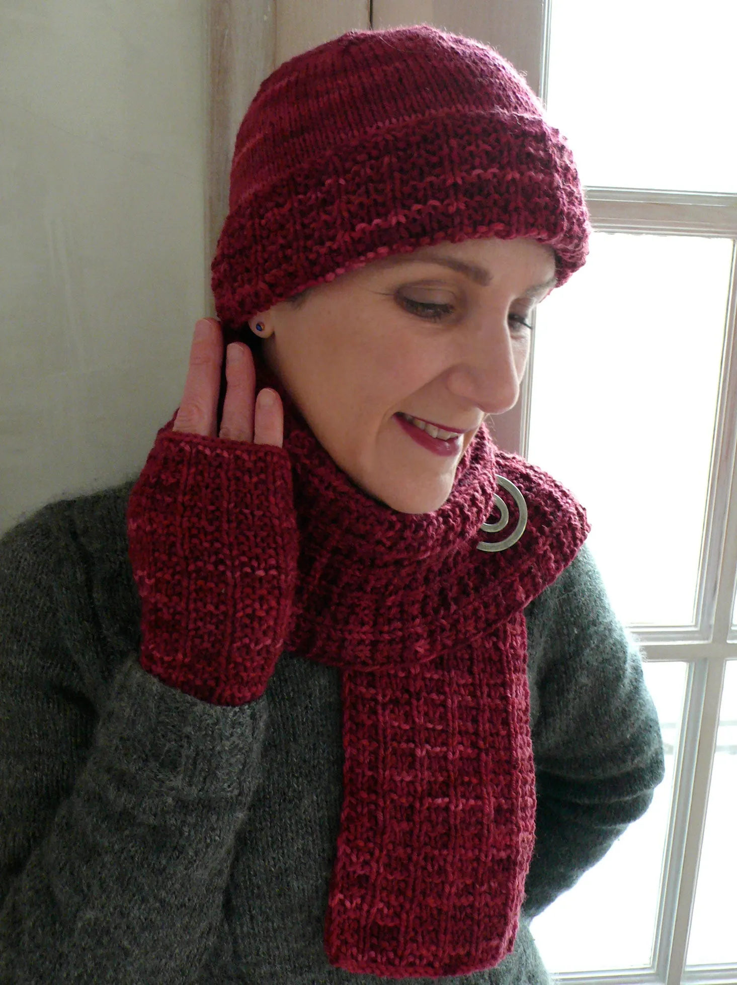 Matterhorn Mitts, Hat, and Scarf Set <br/><small>knitting pattern</small>