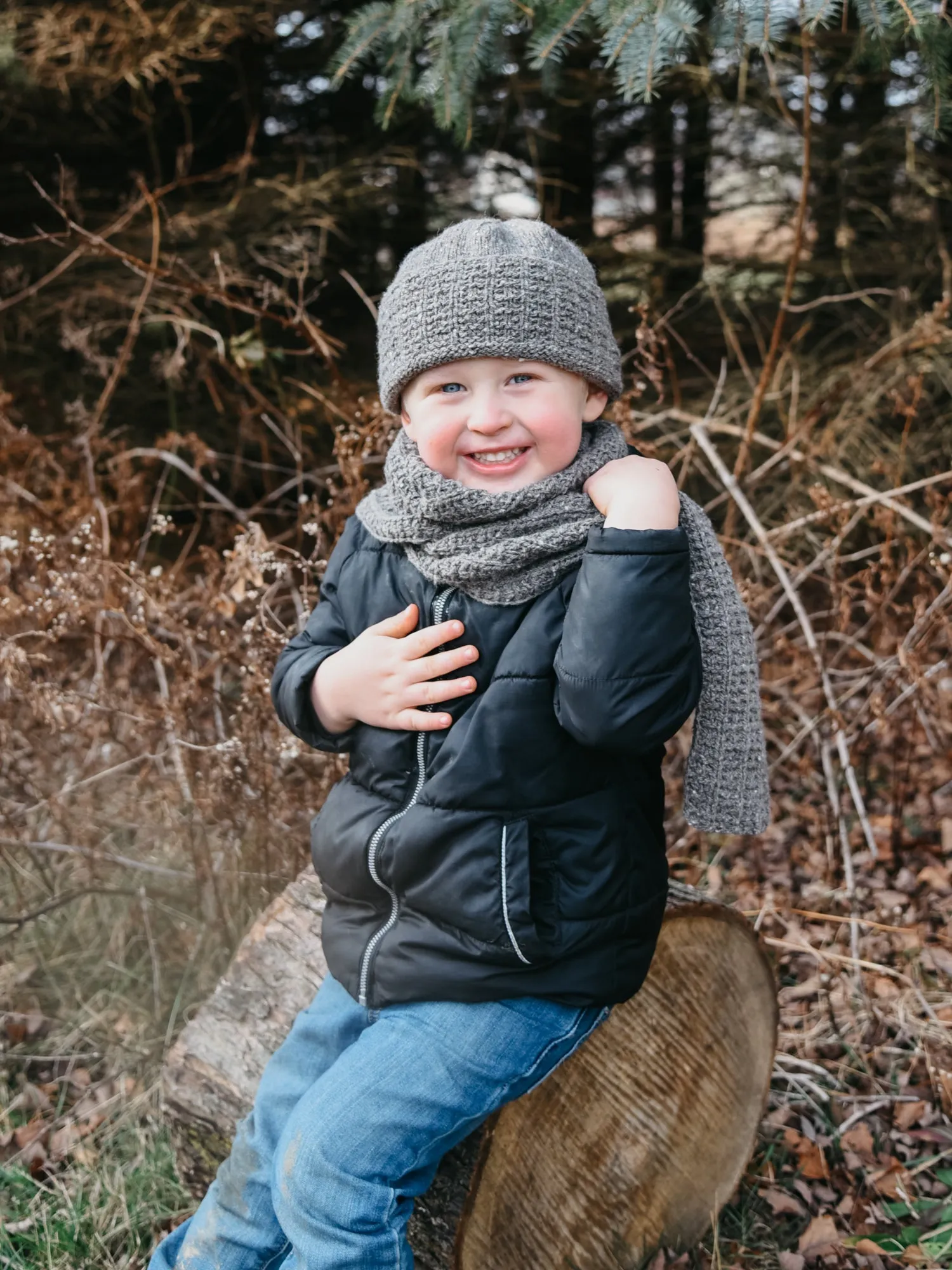 Matterhorn Mitts, Hat, and Scarf Set <br/><small>knitting pattern</small>