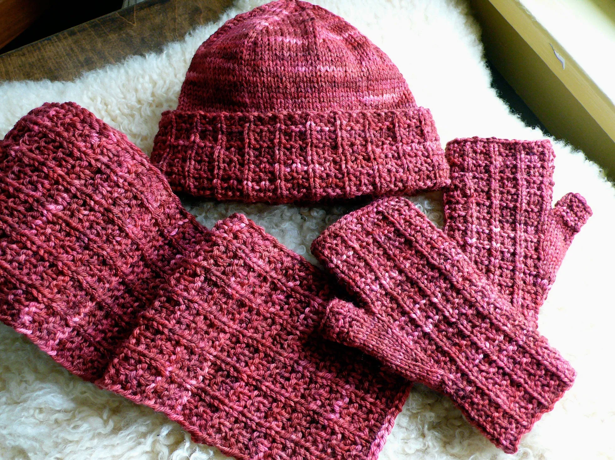 Matterhorn Mitts, Hat, and Scarf Set <br/><small>knitting pattern</small>