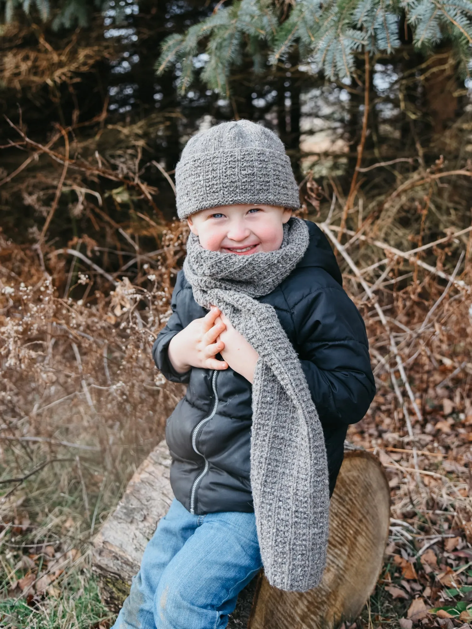 Matterhorn Mitts, Hat, and Scarf Set <br/><small>knitting pattern</small>