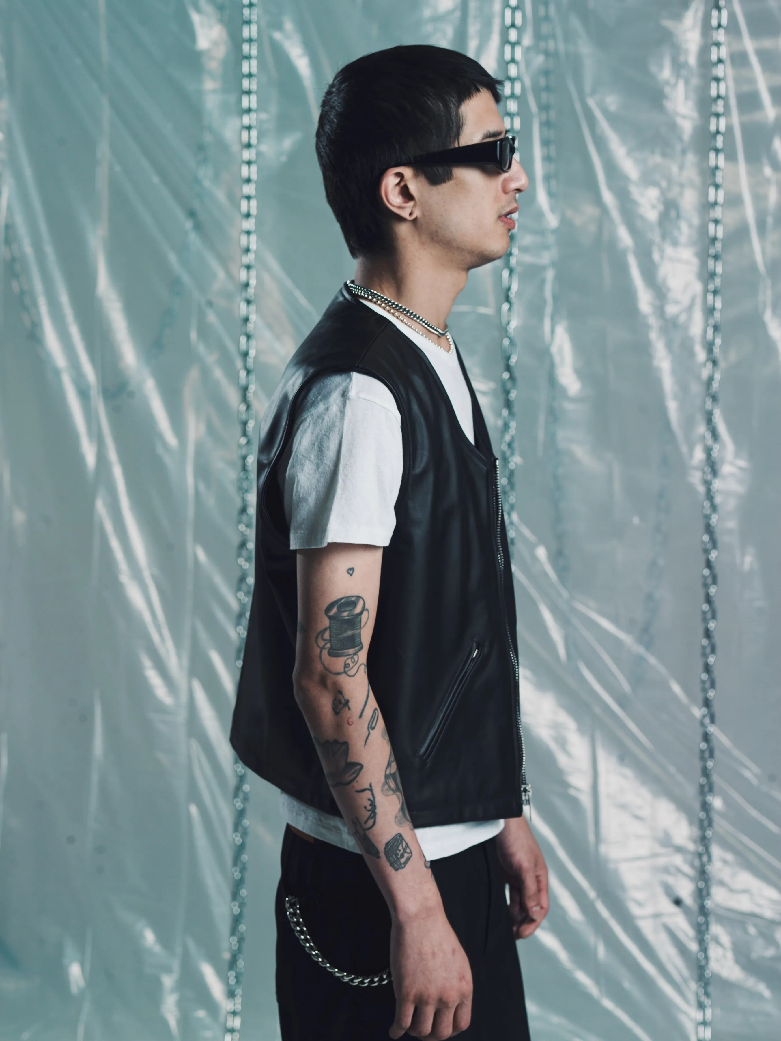 THE ROLLER VEST| BLACK LEATHER